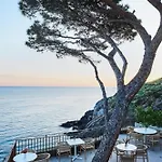 Hotel Les Roches Brunes 4*