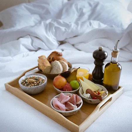 Les Roches Brunes Hotel