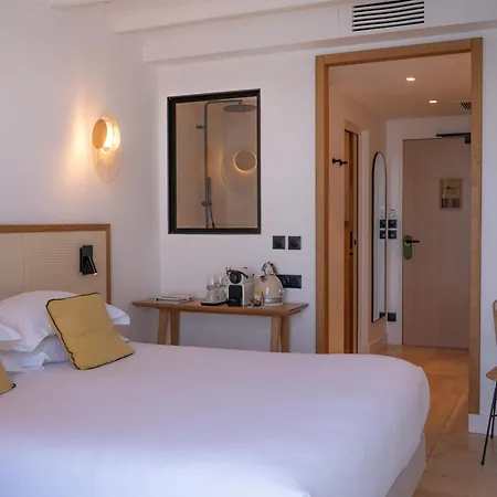 Hotel Les Roches Brunes 4*