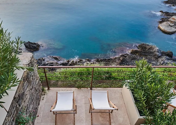 Les Roches Brunes 4* Κολιούρ