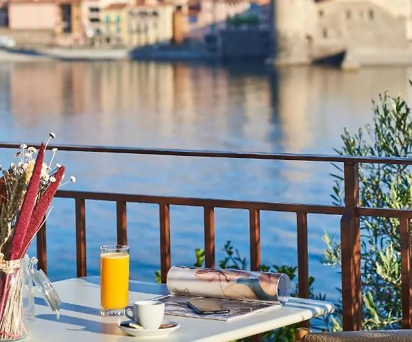 Les Roches Brunes 4* Κολιούρ