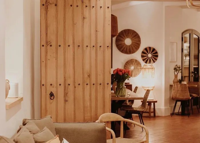 Les Roches Brunes Ξενοδοχείο 4*